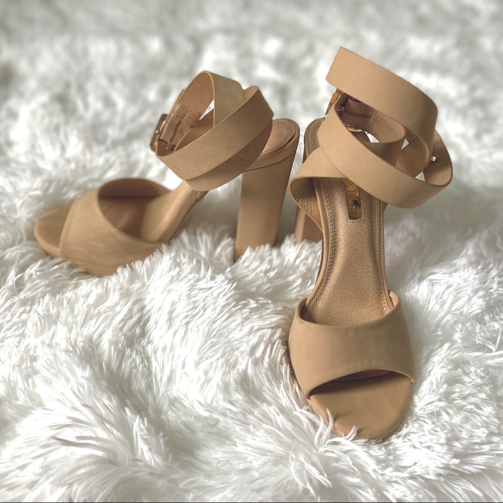 NUDE THICK STRAP HEELS